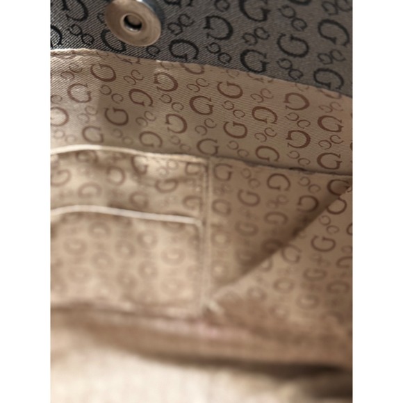 Guess Tote Bag Purse Handbag, Gray Logo Print, Heart Charm Cute - Picture 6 of 11